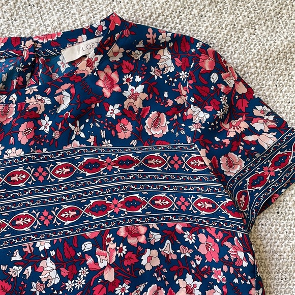 Loft Tee - Picture 2 of 7